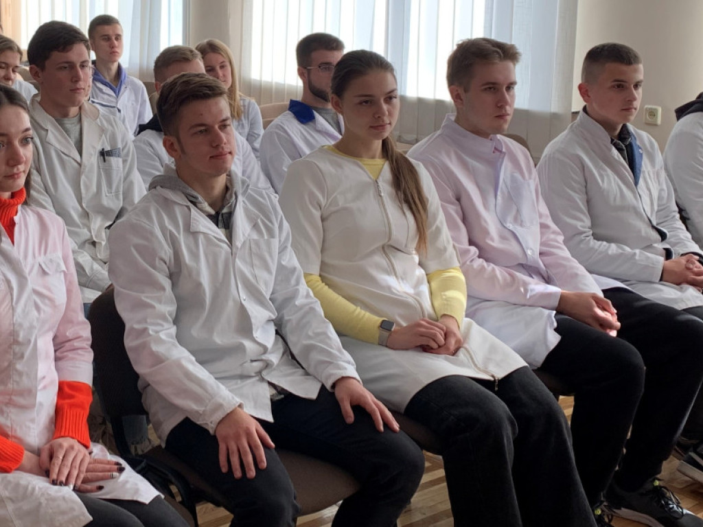 Єднання усіх учасників освітнього процесу на сьогодні є особливо актуальним